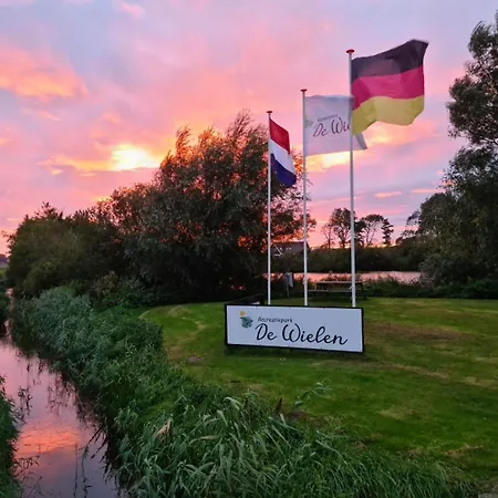 Σαλέ 5a Op Recreatiepark De Wielen Άγιος Μαρτίνος